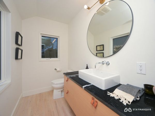 Hamptons Home 1020683