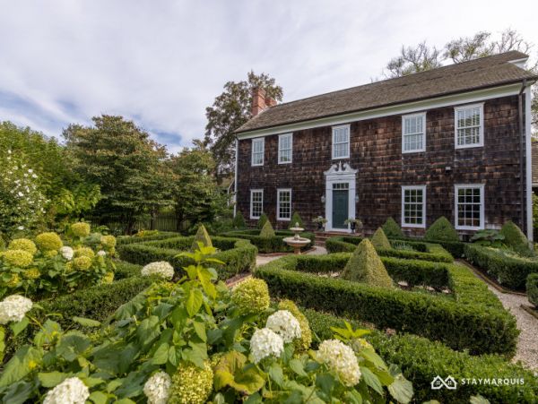 Hamptons Home 1020684