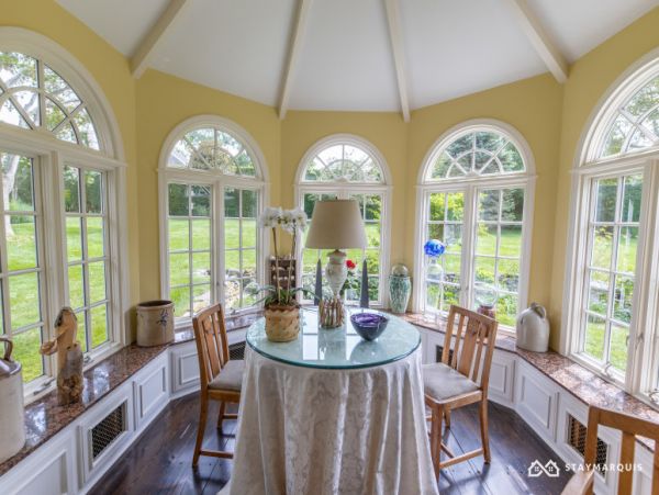 Hamptons Home 1020684