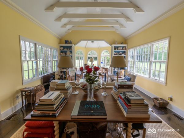 Hamptons Home 1020684
