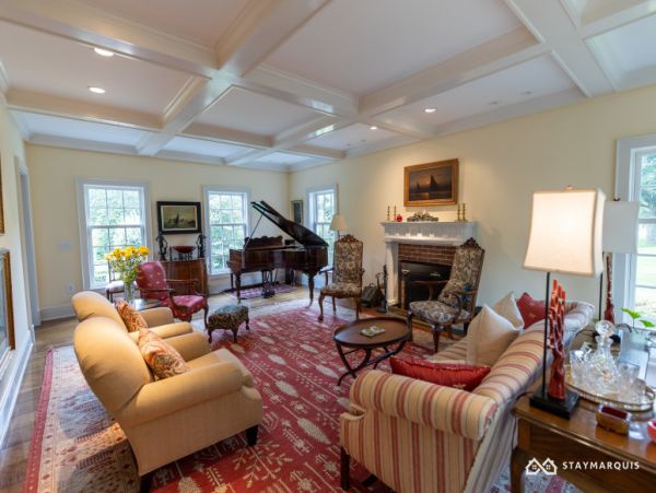 Hamptons Home 1020684