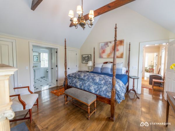 Hamptons Home 1020684