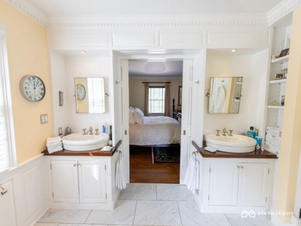 Hamptons Home 1020684