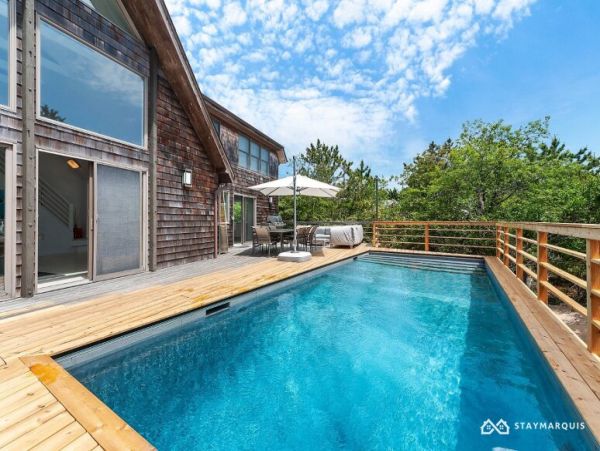 Hamptons Home 1020685