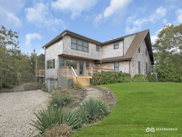 Hamptons Home 1020685