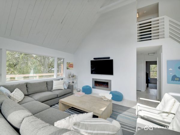 Hamptons Home 1020685