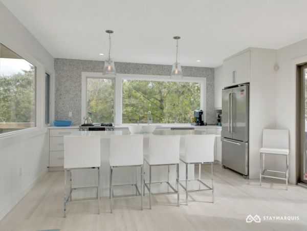 Hamptons Home 1020685