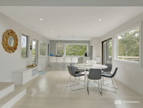 Hamptons Home 1020685