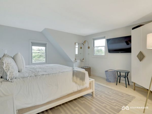 Hamptons Home 1020685
