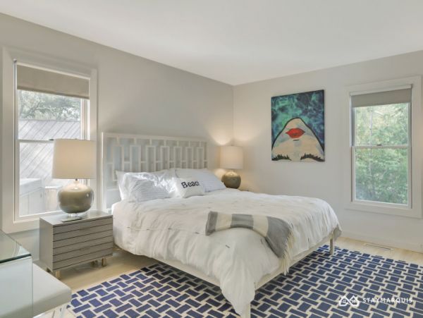 Hamptons Home 1020685