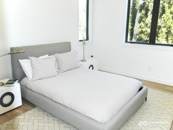 Hamptons Home 1020686