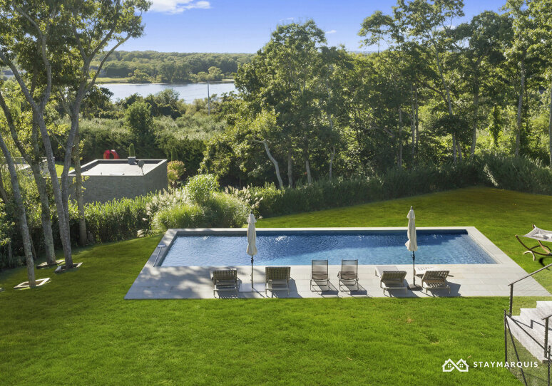 Hamptons Home 1020686