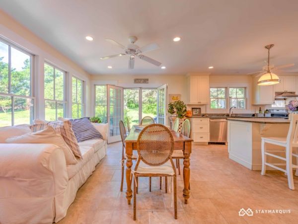Hamptons Home 1020687