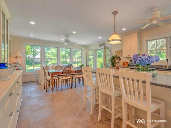 Hamptons Home 1020687