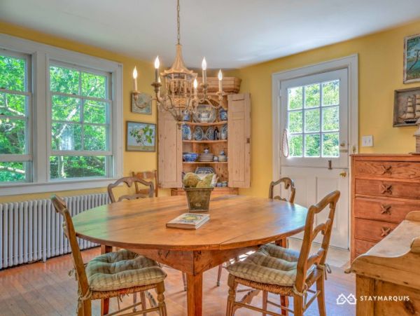 Hamptons Home 1020687