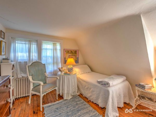 Hamptons Home 1020687
