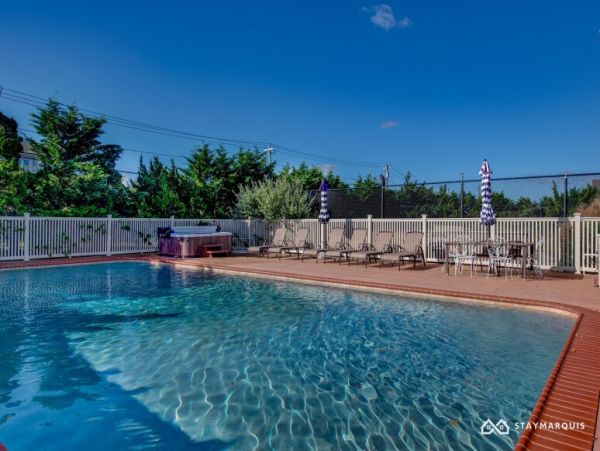 Hamptons Home 1020688