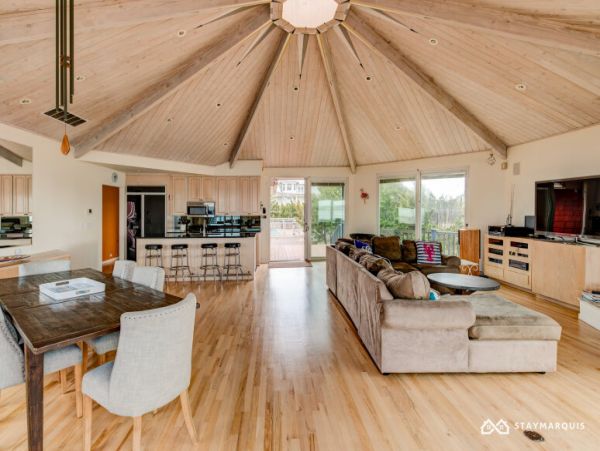 Hamptons Home 1020688