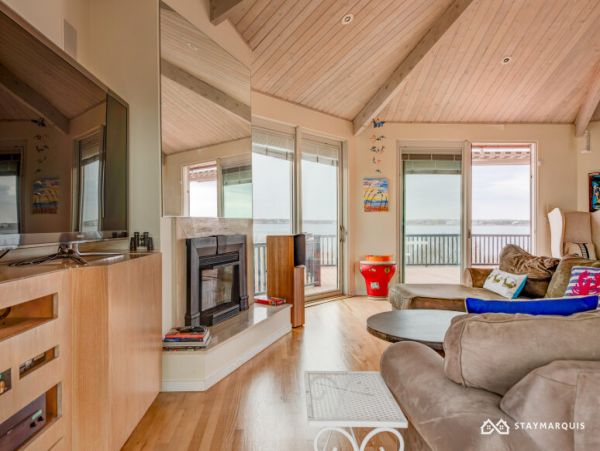 Hamptons Home 1020688
