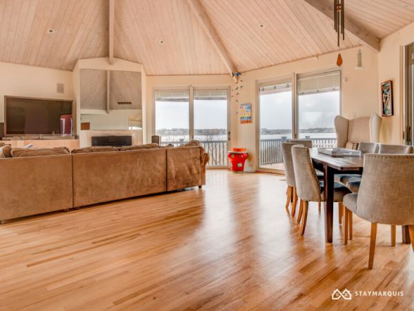 Hamptons Home 1020688