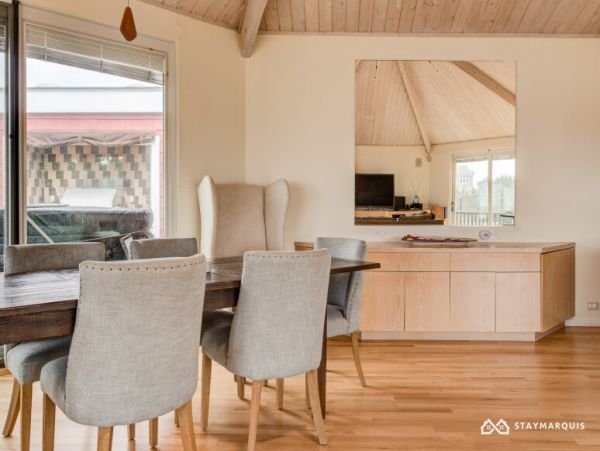 Hamptons Home 1020688