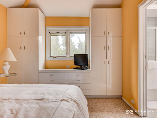 Hamptons Home 1020688