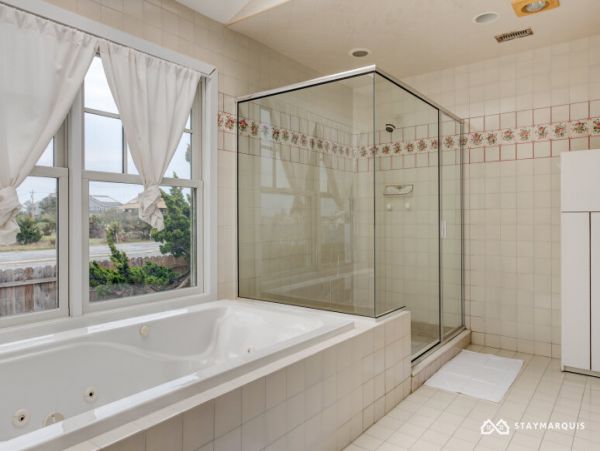 Hamptons Home 1020688