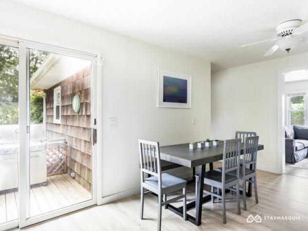 Hamptons Home 1020691