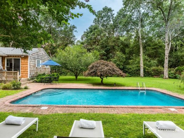 Hamptons Home 1020691
