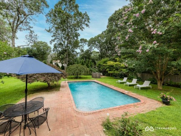 Hamptons Home 1020691