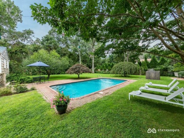 Hamptons Home 1020691