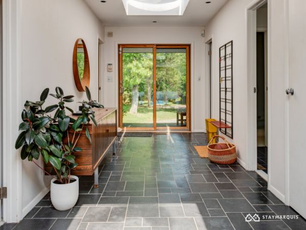 Hamptons Home 1020692