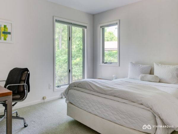 Hamptons Home 1020692