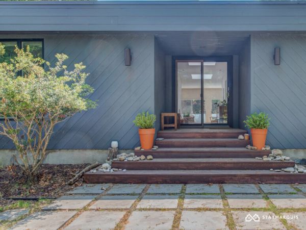 Hamptons Home 1020692