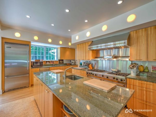 Hamptons Home 1020694