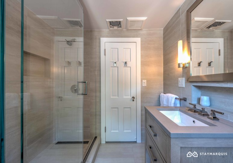 Hamptons Home 1020694