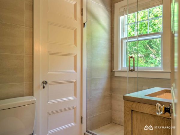Hamptons Home 1020694
