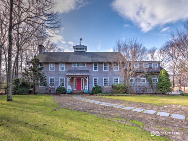 Hamptons Home 1020697