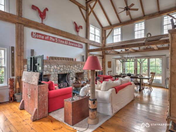 Hamptons Home 1020697