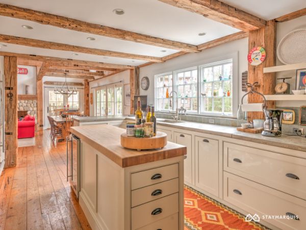 Hamptons Home 1020697
