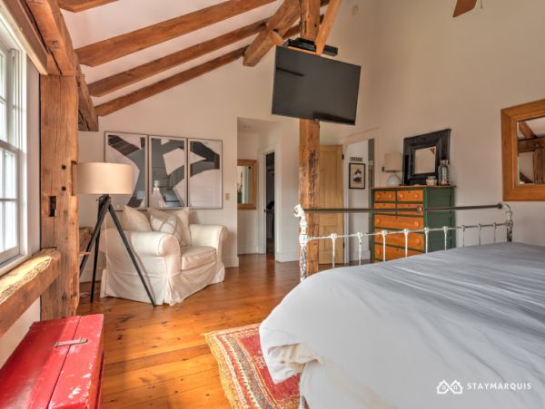 Hamptons Home 1020697