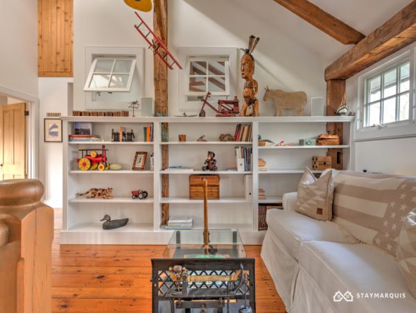 Hamptons Home 1020697