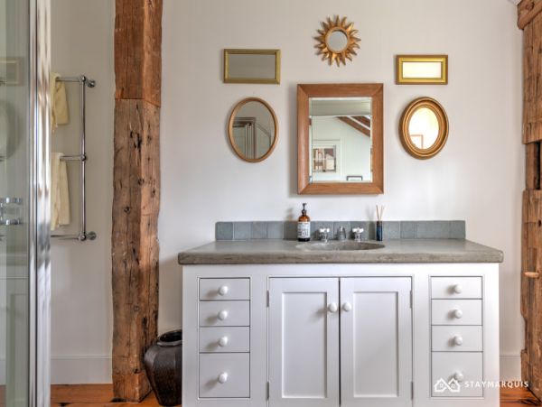 Hamptons Home 1020697