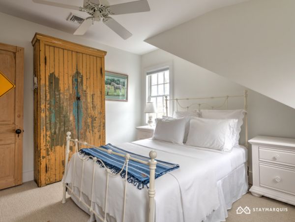Hamptons Home 1020697
