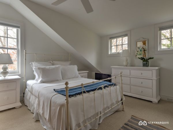 Hamptons Home 1020697