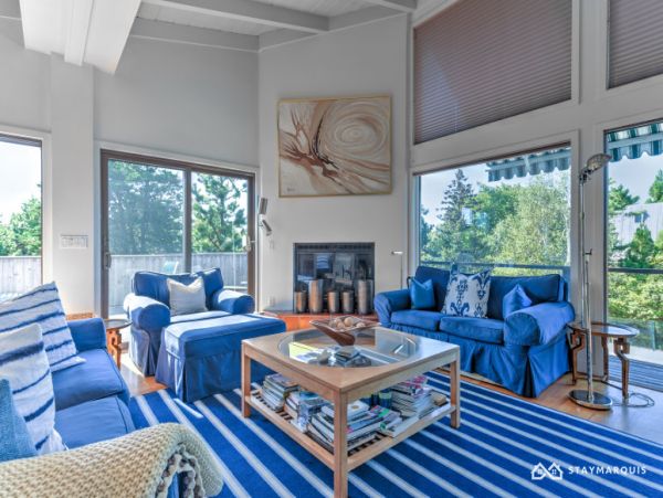 Hamptons Home 1020698