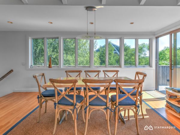 Hamptons Home 1020698