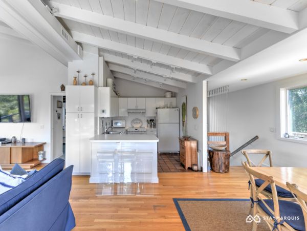 Hamptons Home 1020698