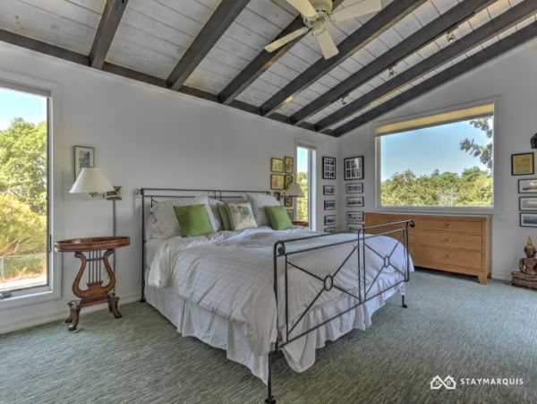 Hamptons Home 1020698