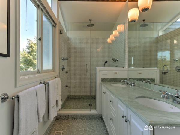 Hamptons Home 1020698